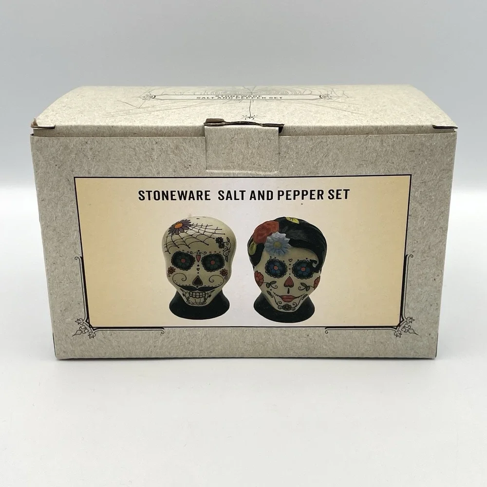 Cracker Barrel Sugar Skull Salt Pepper Shaker Set Day Of The Dead NIB‎ Halloween